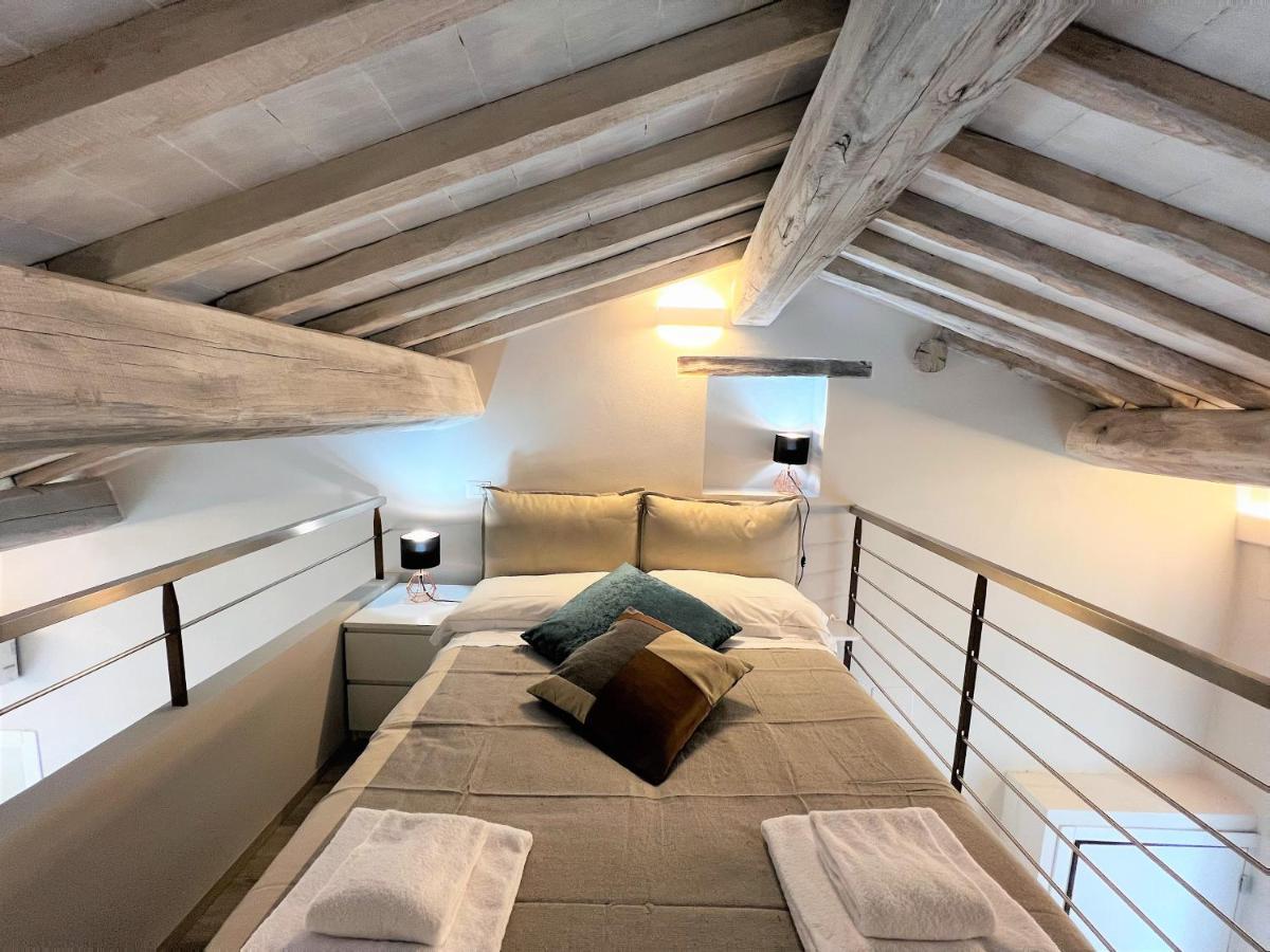Kami-Central Beautiful Apartment Over The Roofs เซียนา ภายนอก รูปภาพ
